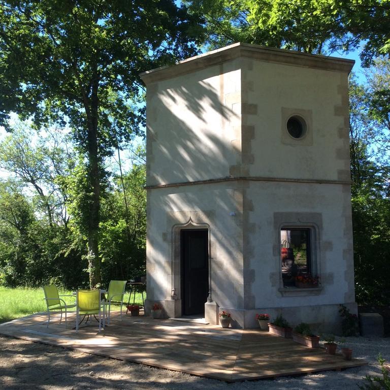 Hexagonal Tower For 2 With Shared Pool Villa Semur-en-Auxois Exterior photo